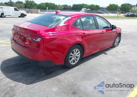 2025 Toyota Camry Le z USA, uszkodzony, nr VIN 4T1DAACK9SU042451